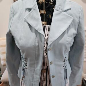 Elegant Women's Light Blue Blazer